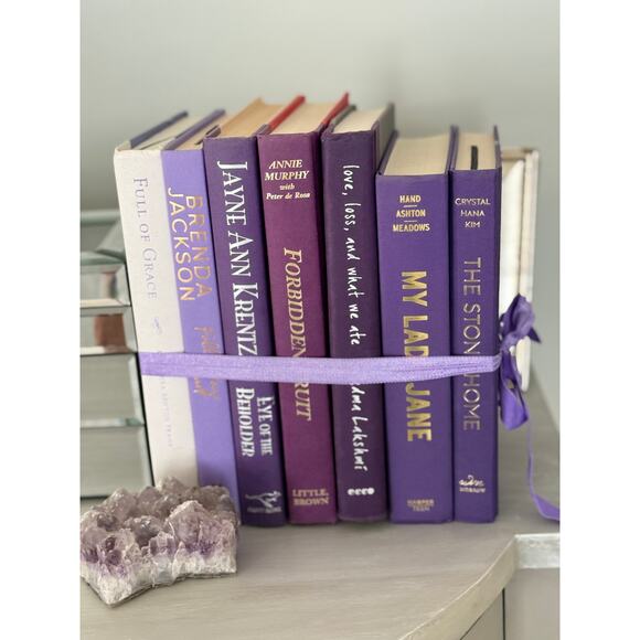 Vintage ombré effect purple Decorative Book collection, purple vintage books - Picture 3 of 4